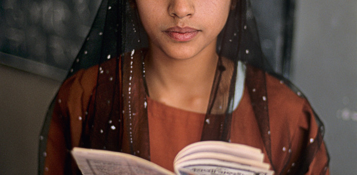 STEVE McCURRY. LEGGERE STEVE McCURRY. LEGGERE