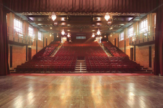 Il Teatro Franco Parenti a casa tua Il Teatro Franco Parenti a casa tua