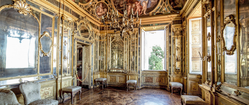 Domeniche per Ville, Palazzi e Castelli Domeniche per Ville, Palazzi e Castelli