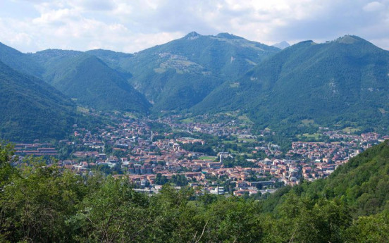 Trekking in Valle del Lujo sui passi del Moroni Trekking in Valle del Lujo sui passi del Moroni