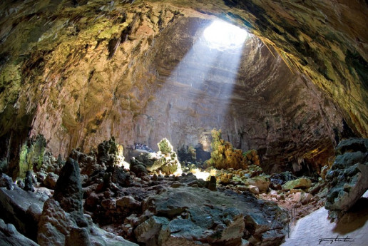 Alla scoperta delle Grotte del Sogno
