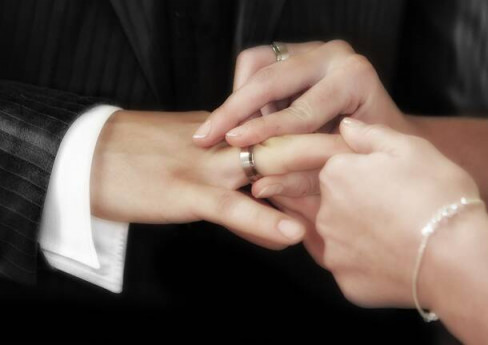 Cento anni di matrimoni in mostra a Varano Borghi