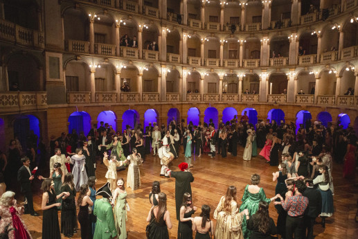 Gran ballo di carnevale al Teatro Fraschini