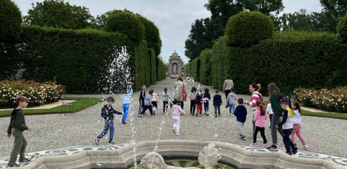 Visita al giardino  con bambini dai 3 ai 6 anni
