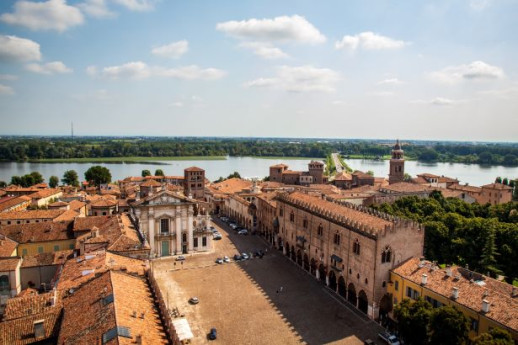  Mantova, Città d'acqua, sapori e poesia