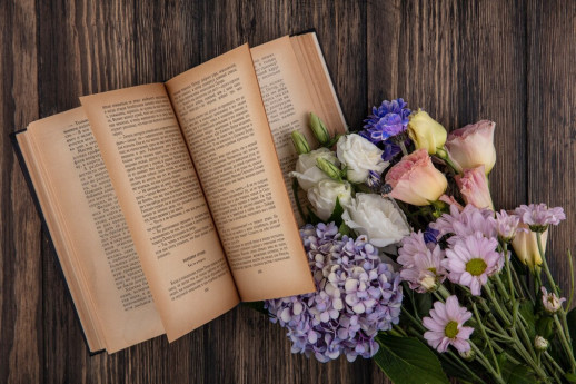 Presentazione del libro "Tra vigne e nebbie di oblio"