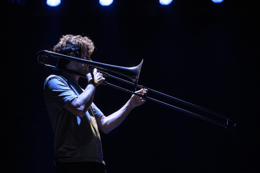 Spettacolo “Come Se Niente Fosse” – Wonderland Festival 2025