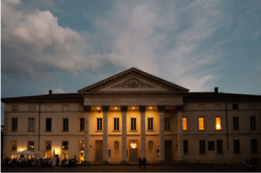 Teatro Sociale di Como e Chiesa di San Provino
