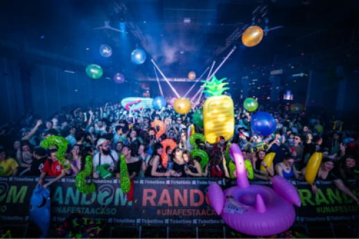 ARENA360° - Random, una festa a caso 