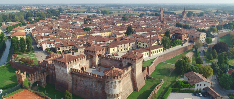 Vista di Soncino (CR) Vista di Soncino (CR)