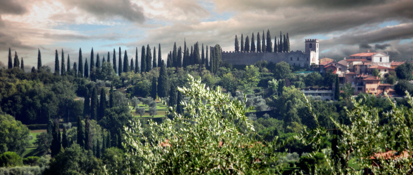 Lago di Garda Tra castelli e vestigia