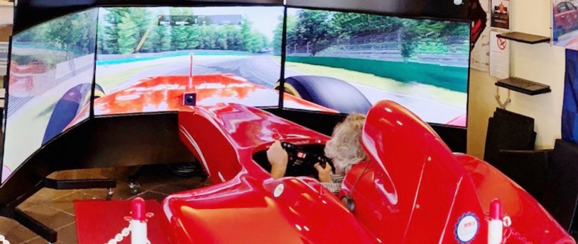 Simulazione di guida al Monza ENI Circuit