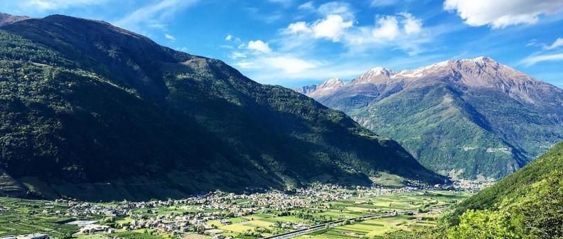 Un viaggio in Bassa Valtellina tra vigneti, contrade e palazzi storici