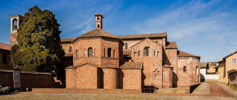 Lomello and its Christian buildings