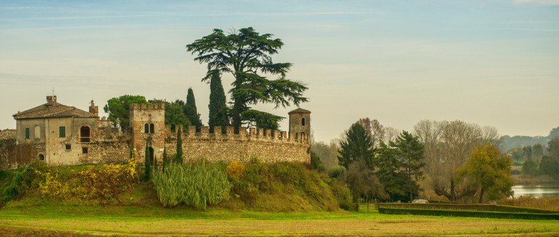 Six fortified villages in Lombardy
