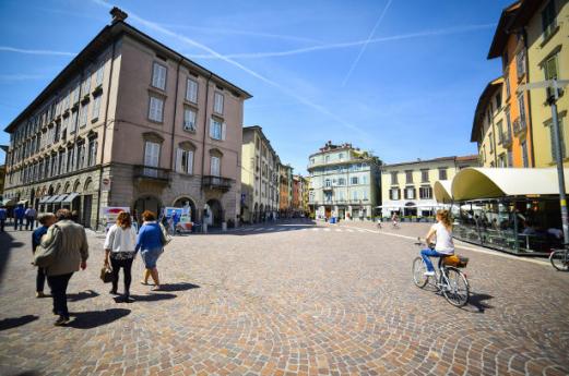Vie storiche e spazi verdi a Bergamo Bassa