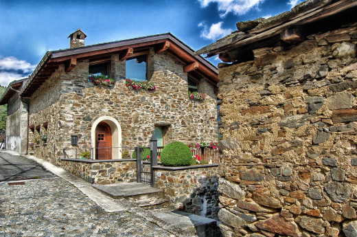 In Valtellina lungo il corso del fiume Adda