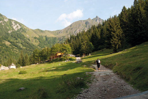 Da Valcanale al Rifugio Alpe Corte 