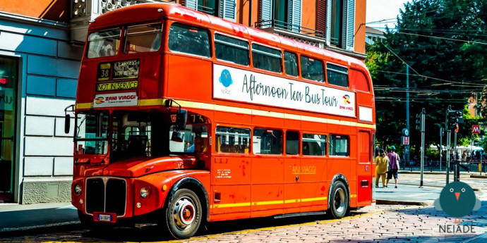Afternoon Tea Bus Tour, a Milano in London Bus Afternoon Tea Bus Tour, a Milano in London Bus
