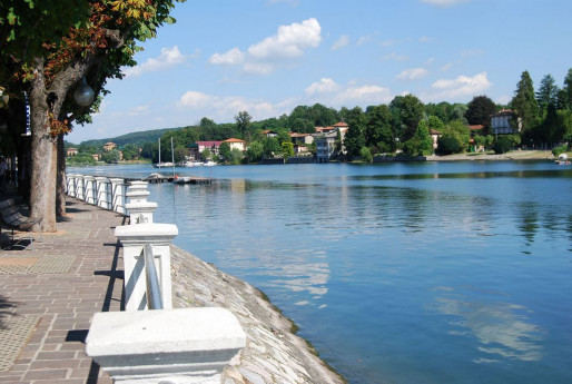 VERSO IL LAGO MAGGIORE VERSO IL LAGO MAGGIORE