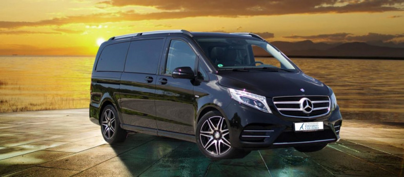 Transfer from the Milano train station to Bellagio or viceversa (untill 3 pax) with luxury and confortable minivan