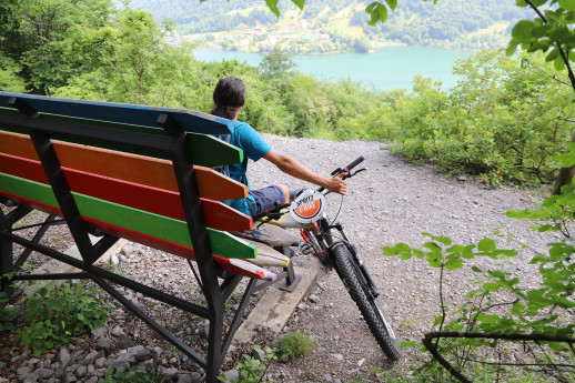Giro in e-bike giornata intera intorno al Lago di Endine Giro in e-bike giornata intera intorno al Lago di Endine