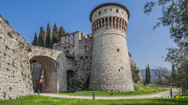 ESPLORANDO il CASTELLO di BRESCIA: visita interna alle 3 torri, sotterranei, segrete e prigioni!