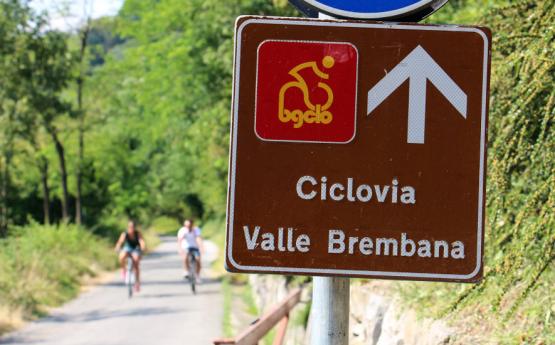 ESPLORARE LA VALLE BREMBANA IN BICI