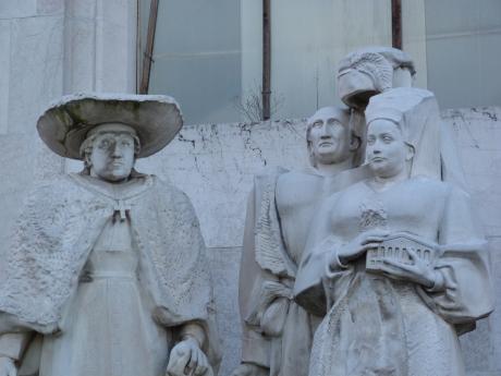 Ospedale di Niguarda, Gruppo  scultoreo di A. Martini 