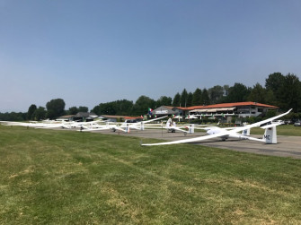 Volo a Vela: Fly Pink Gliding Master Volo a Vela: Fly Pink Gliding Master