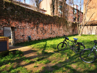 Le mura e la storia della città Le mura e la storia della città