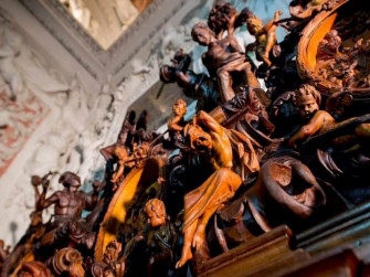 I tesori della Basilica di San Martino e il biscotto aliciano I tesori della Basilica di San Martino e il biscotto aliciano