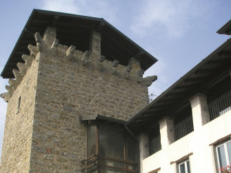 La fortezza medievale, le opere d'arte e il museo etnografico "Il nostro passato"