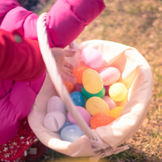 Caccia alle uova di Pasqua Caccia alle uova di Pasqua