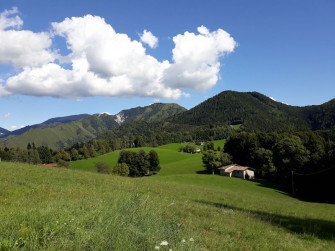 Il Belvedere di Falecchio, tra baite e ville del primo novecento