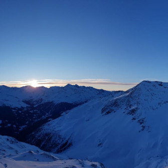 3000 Ski Sunrise