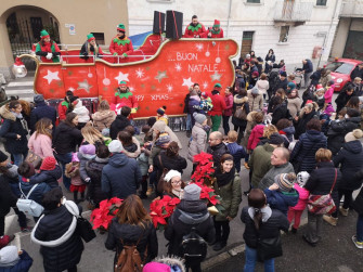 Babbo Natale e i suoi Elfi a Erba