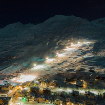 Sci notturno sul comprensorio Pontedilegno-Tonale