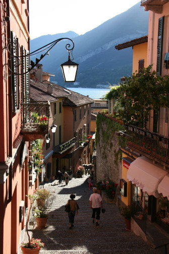 Canti nel Borgo