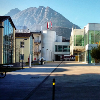 Visita al laboratorio Nervi-politecnico di Milano polo territoriale di Lecco Visita al laboratorio Nervi-politecnico di Milano polo territoriale di Lecco