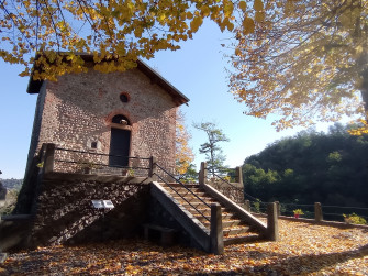 La Rocchetta: vedetta di fiume tra sacro e profano