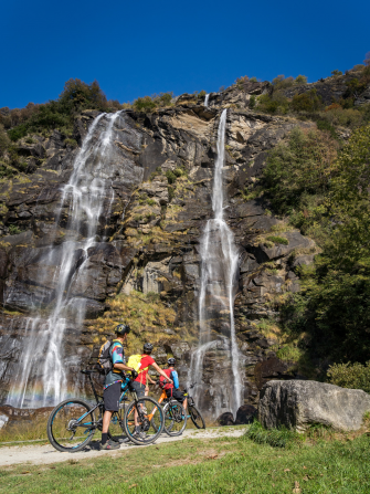 Si pedala tra il bello, da Chiavenna a Colico