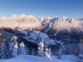 Alba d'inverno sul Corno San Colombano