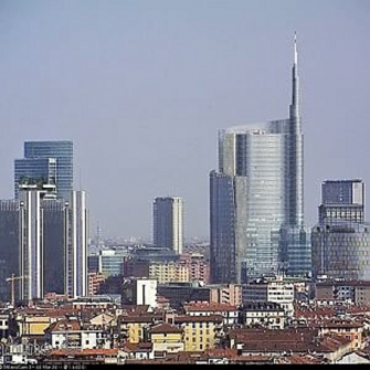Trekking tra i grattacieli di P.ta Garibaldi e P.ta Nuova Trekking tra i grattacieli di P.ta Garibaldi e P.ta Nuova