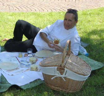 PICNIC CHIC - Vineria Cozzi PICNIC CHIC - Vineria Cozzi