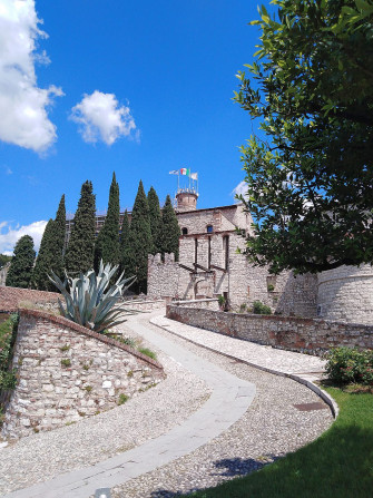 All'attacco! Storie e segreti del castello di Brescia