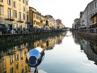 Guided tour by boat on the Navigli of Milan