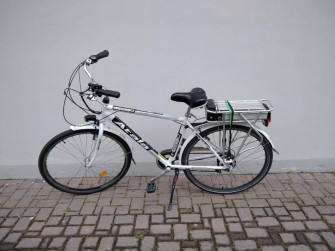 Rent a bike in Marone - Via Roma, 32 (Villa Serioli) Rent a bike in Marone - Via Roma, 32 (Villa Serioli)