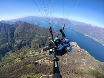 Paragling Tandem on Lake Como with Flylibell