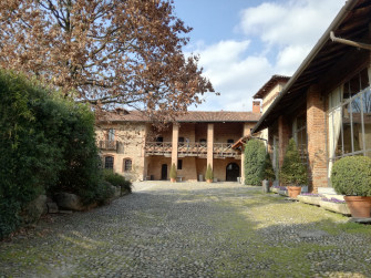 Il borgo di Oreno